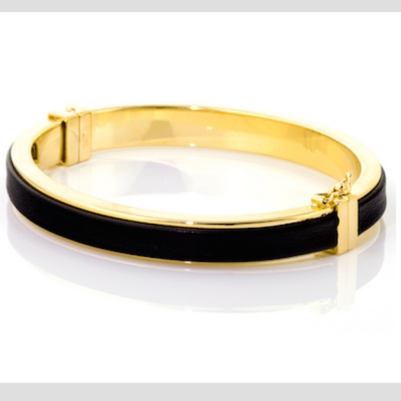 Beautiful 18k Gold over Bronze Bangle Bracelet - Picture 6 of 8